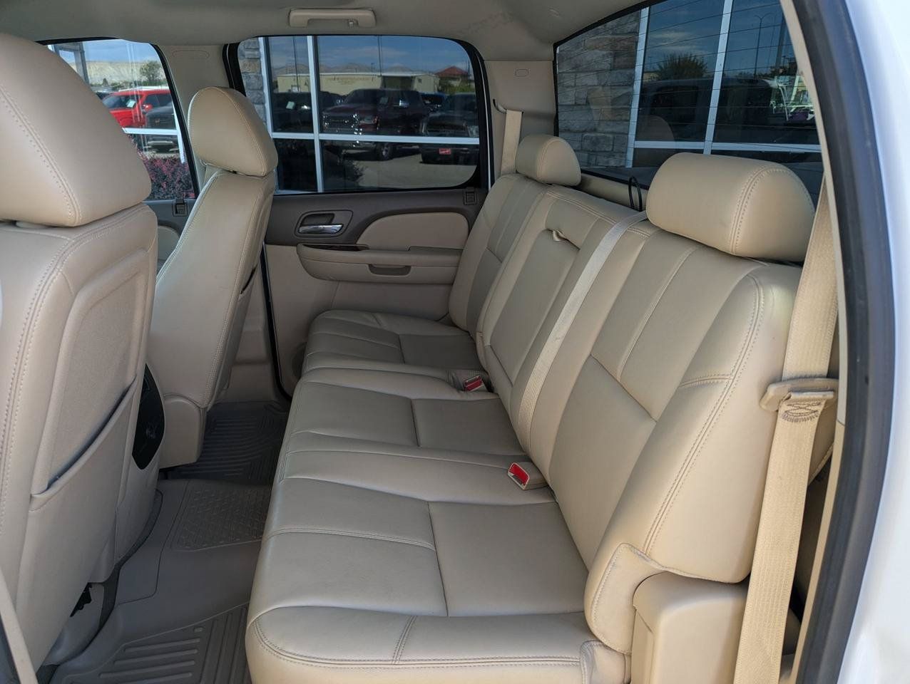 Used 2014 GMC Sierra 2500 SLT w/ Suspension Package, Off-Road AWD/4WD image 20