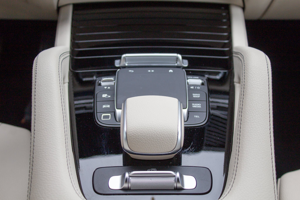 Used 2026 Mercedes-Benz GLS 450 4MATIC image 21