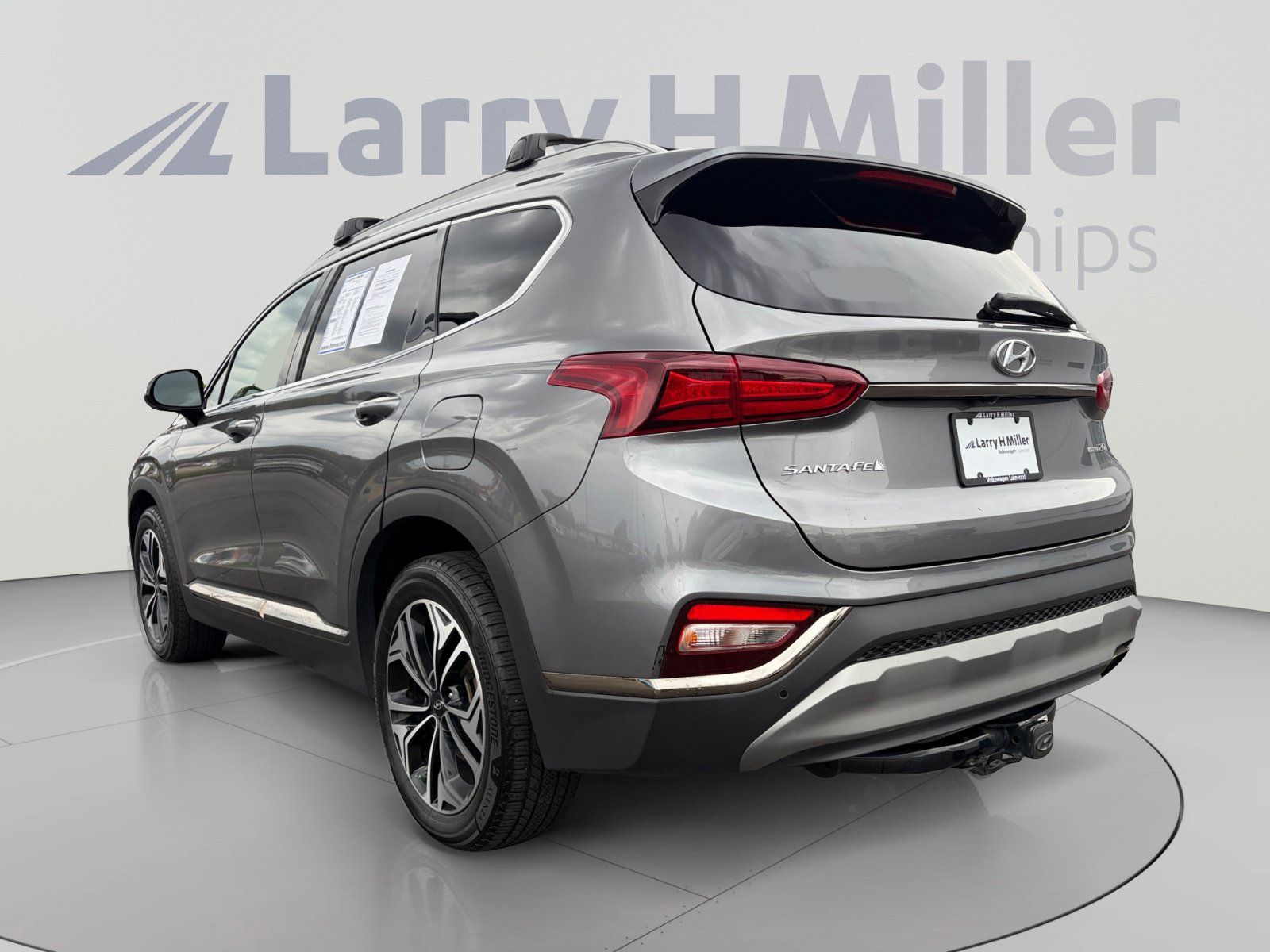 Used 2020 Hyundai Santa Fe Limited AWD/4WD image 3