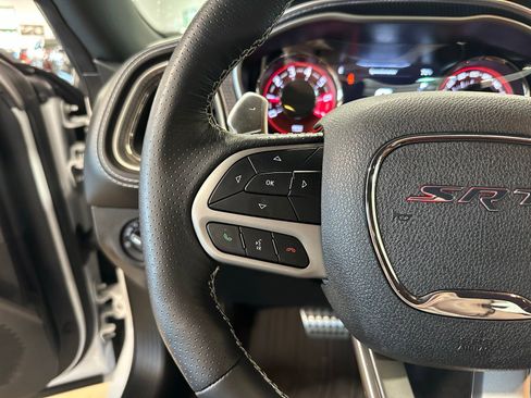 Used 2022 Dodge Challenger SRT Hellcat RWD image 24