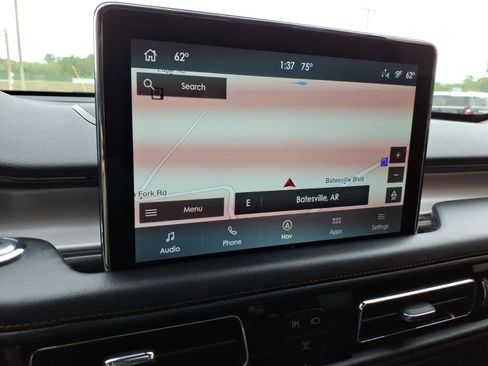 Used 2023 Lincoln Aviator AWD w/ Premium Package image 17