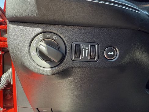 Used 2022 Dodge Challenger SRT Hellcat Redeye image 21