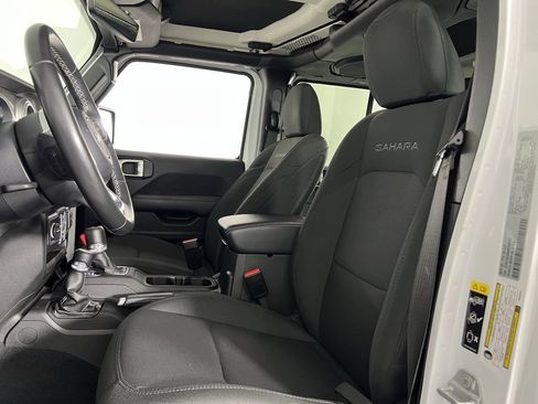 Used 2022 Jeep Wrangler Unlimited Sahara image 22