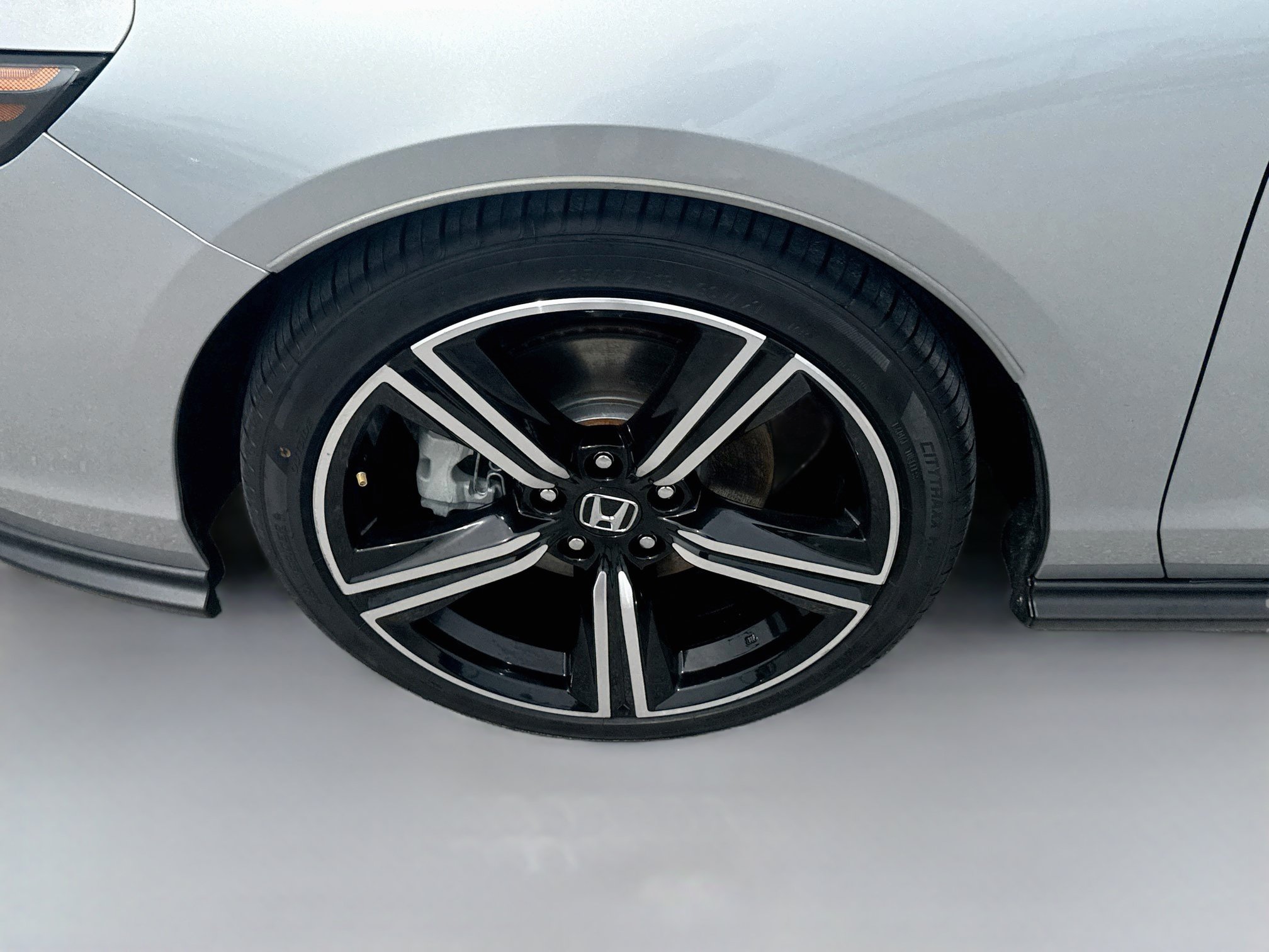Used 2024 Honda Accord Sport image 35