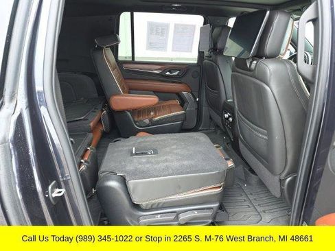 Used 2024 GMC Yukon XL Denali Ultimate w/ LPO, Floor Liner Package AWD/4WD image 28
