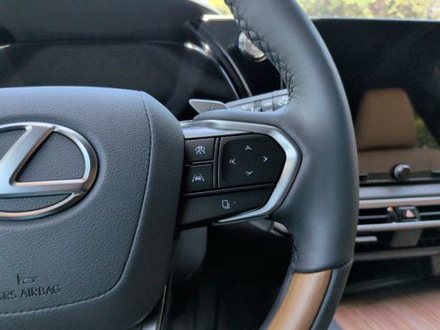Used 2026 Lexus RX 350 w/ Convenience Package AWD/4WD image 24