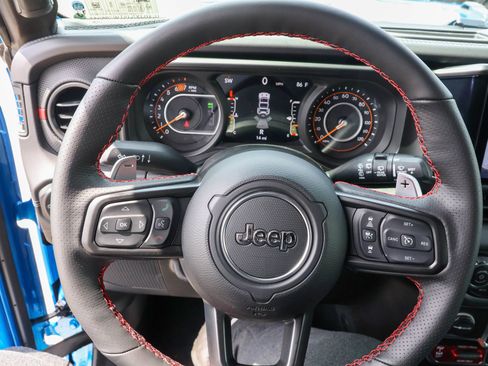 New 2026 Jeep Wrangler Unlimited Rubicon 392 w/ Quick Order Package 27X Moab AWD/4WD image 28