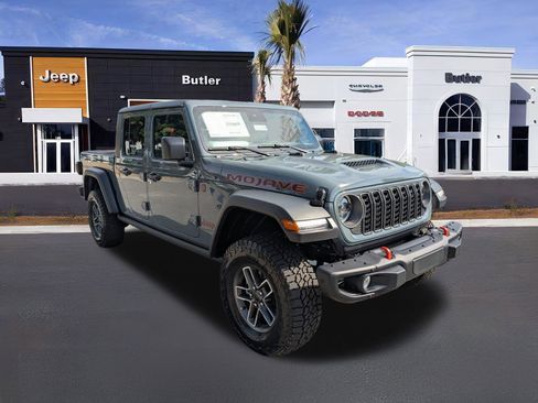 New 2025 Jeep Gladiator Mojave w/ Steel Bumper Group image 8