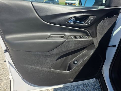 Used 2024 Chevrolet Equinox LT w/ LPO, Floor Liner Package FWD image 10