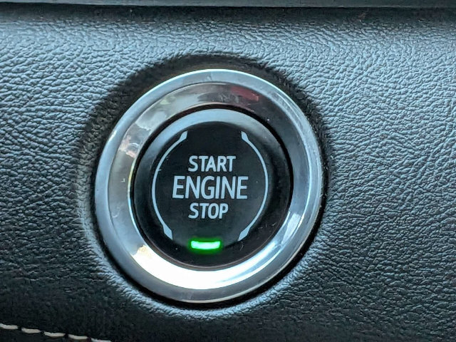 Certified 2023 Cadillac Escalade Sport w/ LPO, ONYX Package AWD/4WD image 37