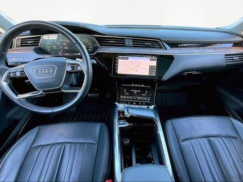 Used 2019 Audi e-tron Premium Plus image 7