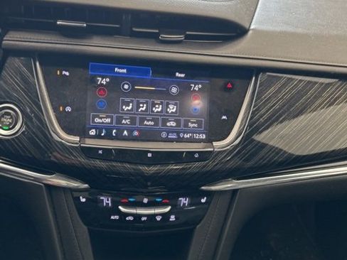 Used 2020 Cadillac XT6 Premium Luxury w/ LPO, Floor Liner Package image 11