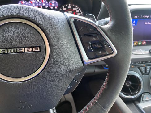 Used 2020 Chevrolet Camaro ZL1 RWD image 19