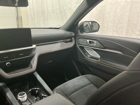 New 2026 Ford Explorer Tremor w/ Tremor Ultimate Package AWD/4WD image 32