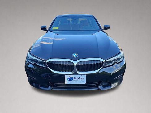 Used 2022 BMW 330i xDrive Sedan w/ Driving Assistance Package AWD/4WD image 9