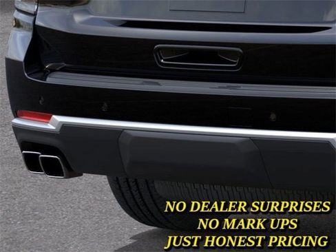 New 2026 Chevrolet Suburban High Country w/ LPO, Illumination Package image 14