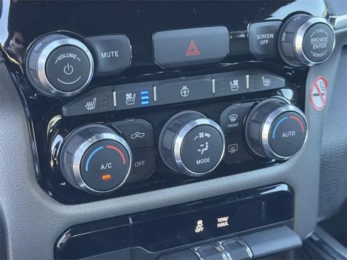 Used 2024 RAM 1500 Laramie image 16