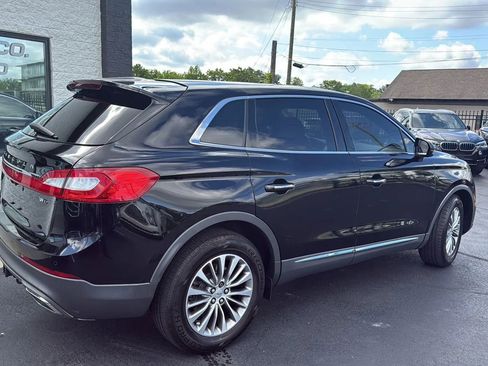 Used 2017 Lincoln MKX Select w/ Select Plus Package image 11