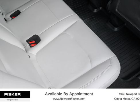 Used 2024 Tesla Model Y Long Range AWD/4WD image 28