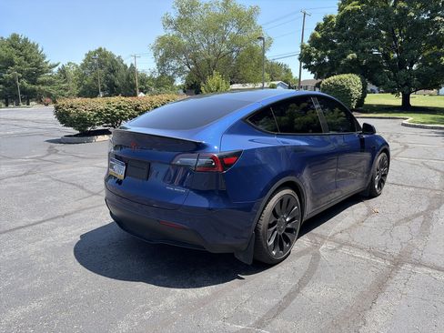 Used 2022 Tesla Model Y Performance AWD/4WD image 5