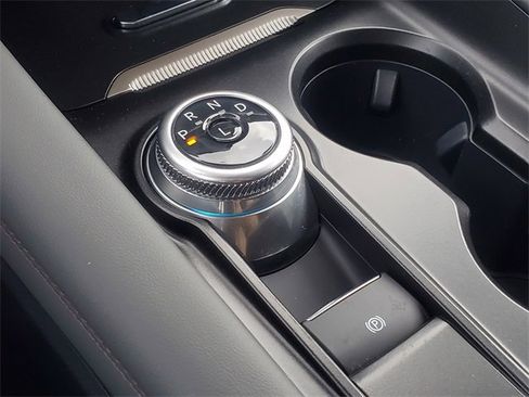 Used 2025 Ford Explorer Active image 27