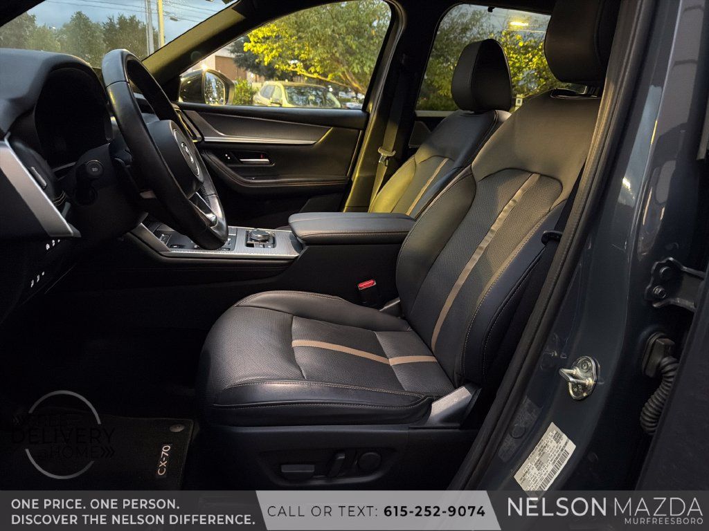 Certified 2025 MAZDA CX-70 Plug-In Hybrid w/ Premium Plus AWD/4WD image 21