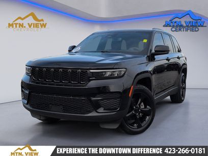 Used 2023 Jeep Grand Cherokee Altitude