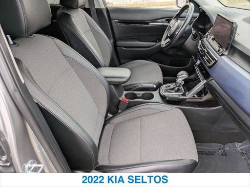 Used 2022 Kia Seltos S image 25