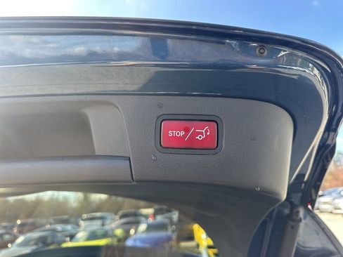 Used 2020 Mercedes-Benz GLA 250 4MATIC w/ Premium Package image 29