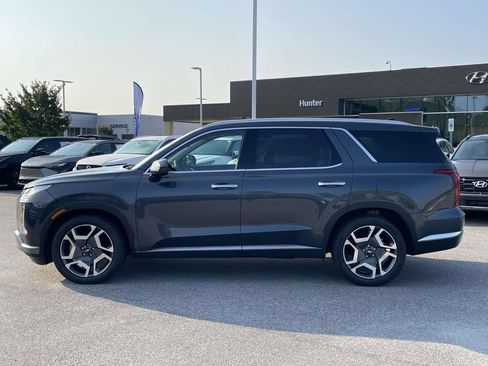 Certified 2025 Hyundai Palisade Limited AWD/4WD image 27