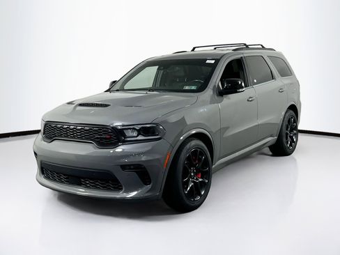 Used 2023 Dodge Durango R/T w/ Tow 'N Go Package AWD/4WD image 1