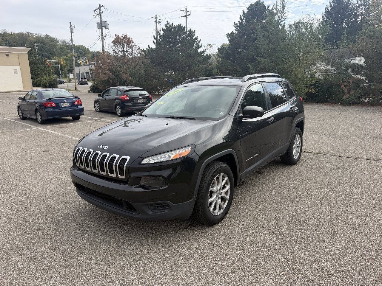 Used 2016 Jeep Cherokee Sport AWD/4WD image 1
