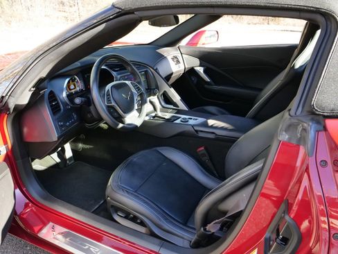 Used 2014 Chevrolet Corvette Stingray Convertible w/ 2LT Preferred Equipment Group RWD image 24