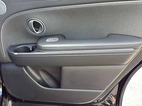 Used 2026 Hyundai Palisade Calligraphy FWD image 18