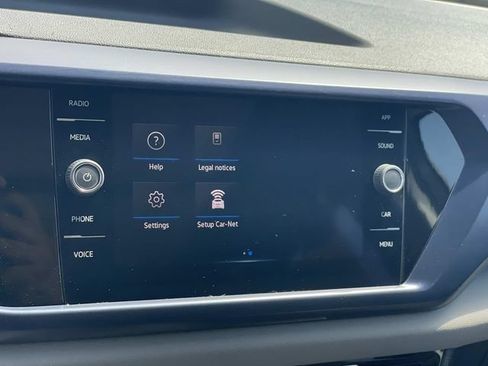 Certified 2022 Volkswagen Taos SE FWD image 12