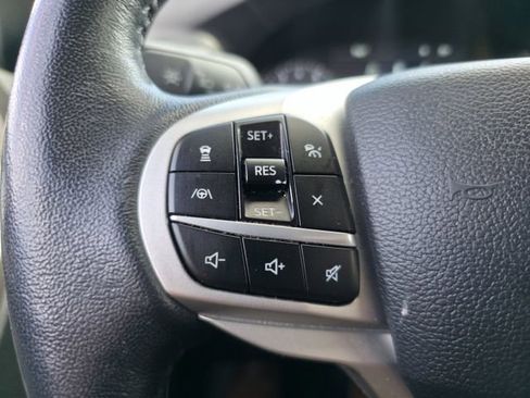 Used 2023 Ford Explorer XLT w/ Equipment Group 202A image 15