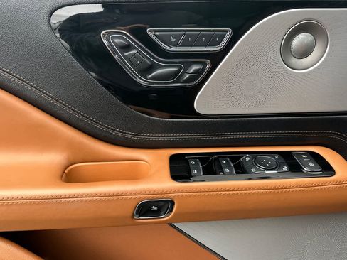 Certified 2023 Lincoln Aviator Black Label image 12