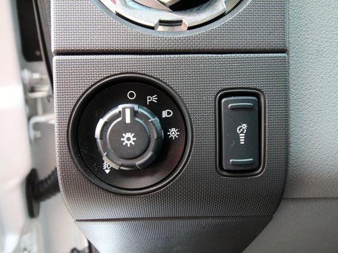 Used 2014 Ford F250 XLT w/ XLT Value Package image 25