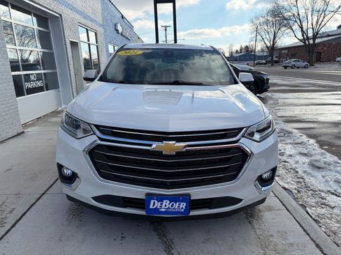 Used 2021 Chevrolet Traverse Premier image 7