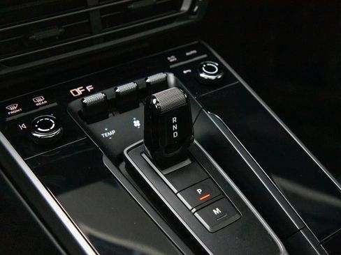 Certified 2021 Porsche 911 Carrera RWD image 16