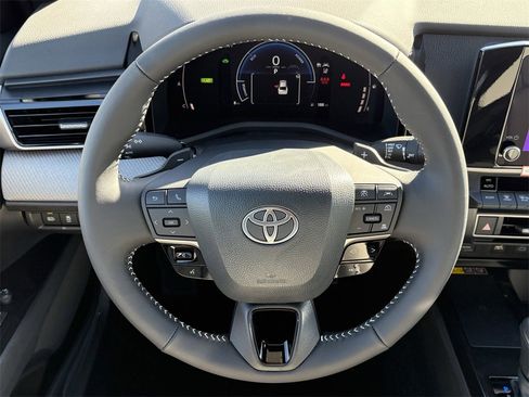 Certified 2026 Toyota Camry SE image 15