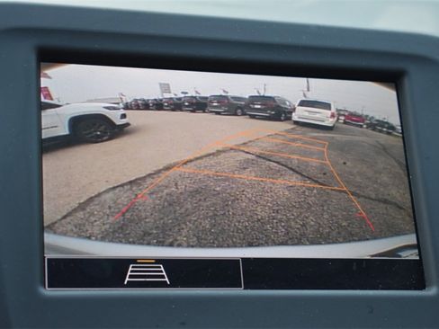 Used 2022 Chevrolet Equinox LT image 33