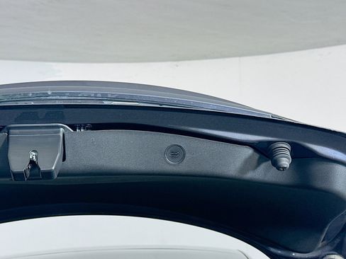 Used 2023 Tesla Model 3 Standard Range image 31