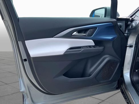 New 2026 Chevrolet Equinox EV LT FWD image 11