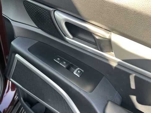 Certified 2022 Kia Telluride LX image 15