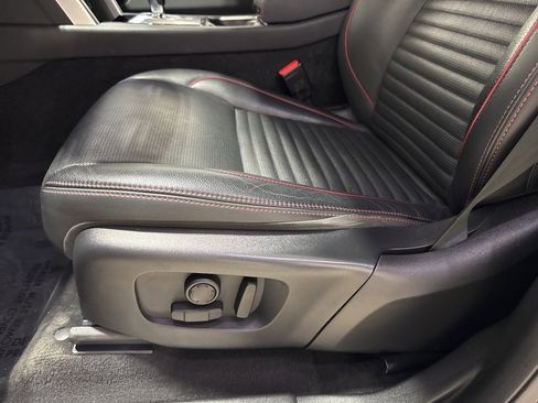 Used 2023 Land Rover Discovery Sport S R-Dynamic image 11