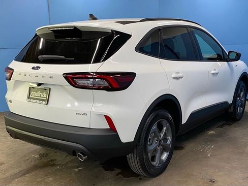 New 2026 Ford Escape ST-Line w/ Cold Weather Package image 9