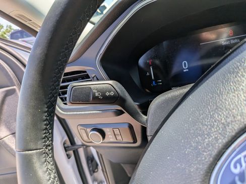 Used 2024 Ford Escape Active image 32