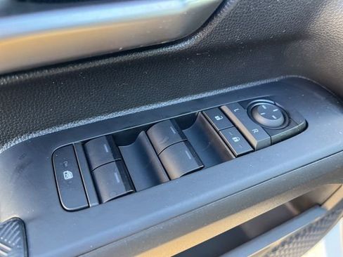 Used 2024 Toyota Tacoma TRD Sport w/ TRD Sport Upgrade Package image 12