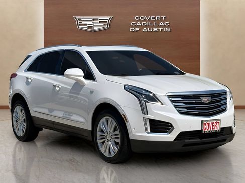 Used 2019 Cadillac XT5 Premium Luxury w/ Driver Assist Package AWD/4WD image 5